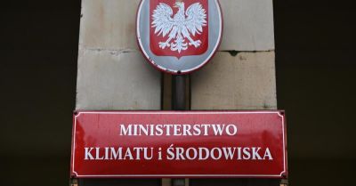 Ministerstwo Klimatu i Środowiska zamierza ułatwić instalację prywatnych punktów ładowania w budynkach wielorodzinnych